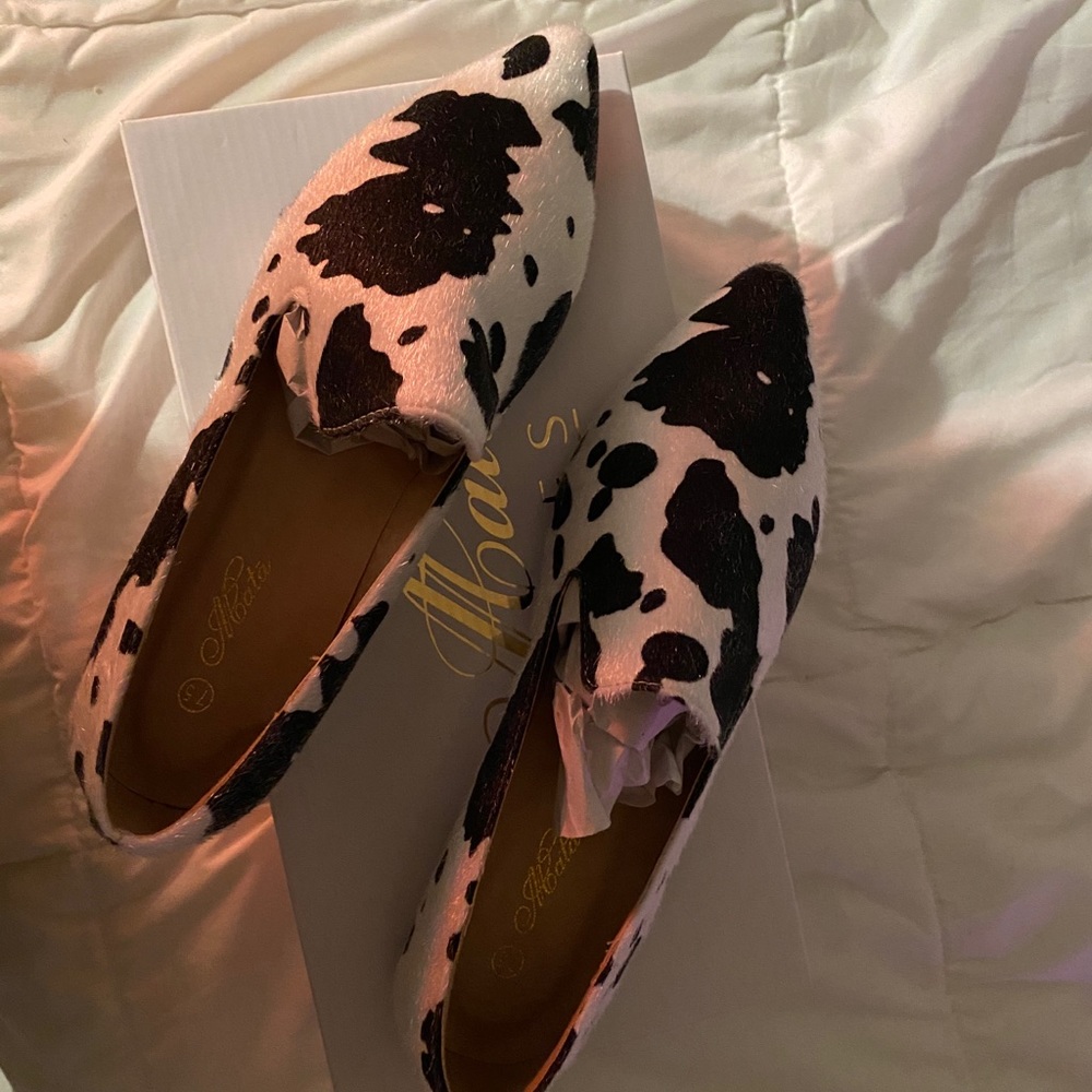 🔥🔥🔥Cow Print loafers🔥🔥🔥